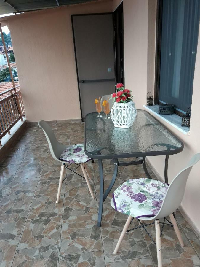 Dimitra'S Garden Villa Kaliráhi Kültér fotó
